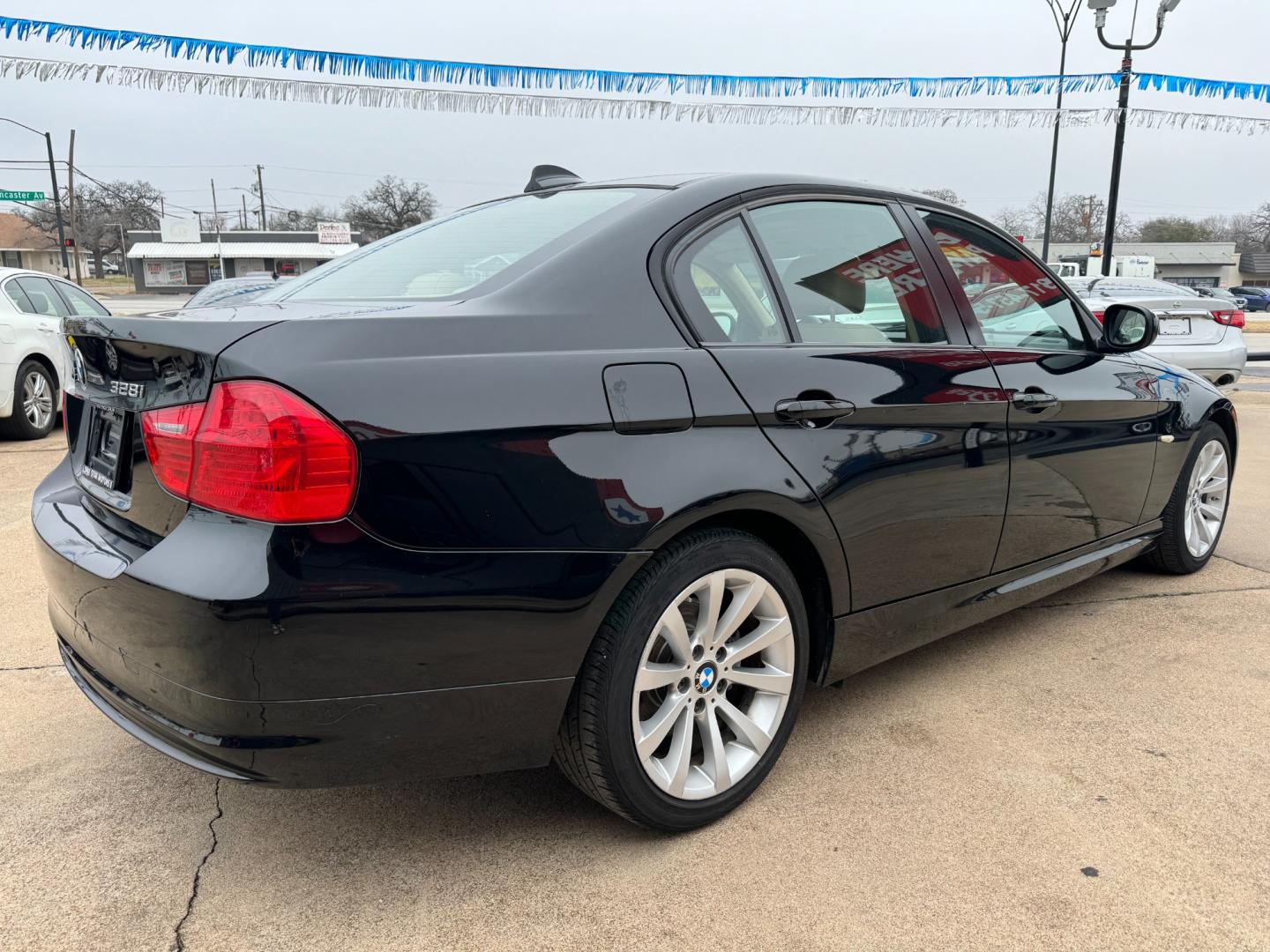 2011 BLACK BMW 3 SERIES 328I (WBAPH7G59BN) , located at 5900 E. Lancaster Ave., Fort Worth, TX, 76112, (817) 457-5456, 0.000000, 0.000000 - Photo#3